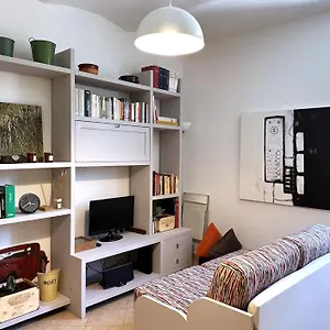 Centralissimo - Nuovo - Parcheggio Privato , Perugia Italy